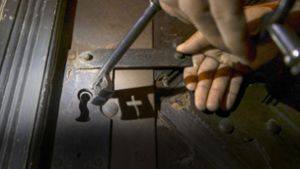 Das Kreuz im Bart des großen Schlüssels verrät dem Kenner: Das ist der Schlüssel zur Gruft im Residenzschloss. Normalerweise wird er sicher verwahrt. Foto: factum/Granville