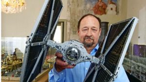 Lego und Star Wars gehören für Udo King (54)  zusammen. Foto: /Simon Granville
