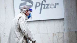 Bei den Gewinnen ist der US-Pharmariese Pfizer auf Kurs. Foto: AFP/Kena Betancur