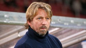 Sven Mislintat lässt die Zukunft von VfB-Trainer Tim Walter noch offen. Foto: Pressefoto Baumann/Alexander Keppler