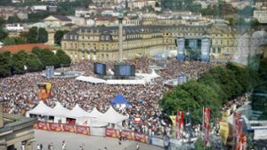 Fans welcher Nationen wird Stuttgart bei der EM 2024 begrüßen? Am Samstag werden die Gruppen ausgelost. Foto: imago images/Hoch Zwei Stock/Kraufmann/Leif Piechowski