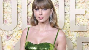 Taylor Swift auf dem Weg zu den Golden Globes. Foto: imago/Newscom / AdMedia