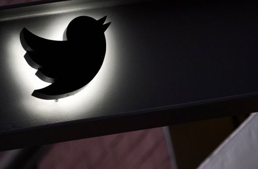 Twitter will sich nicht an die Regeln der EU gegen Fake News halten. Aus diesem Grund verlässt der Kurznachrichtendienst einen Verhaltenskodex gegen Desinformation. Foto: dpa/Mary Altaffer