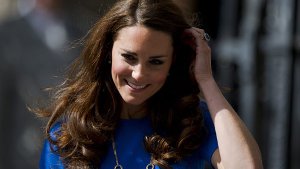 Royale Stilikone und damit auf Platz 1 des Rankings eines britischen Fashion-Portals: Großbritanniens Herzogin Kate, ... Foto: dpa