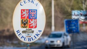 Die Grenzkontrollen zu Tschechien werden verlängert. Foto: dpa/Armin Weigel