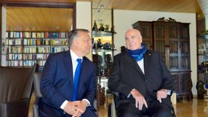Ungarns Ministerpräsident Viktor Orban zu Besuch bei Altkanzler Helmut Kohl Foto: Daniel Biskup
