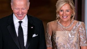 Joe und Jill Biden sind seit 46 Jahren verheiratet. Dabei war eine Hochzeit am Anfang in weiter Ferne. Foto: IMAGO/ABACAPRESS