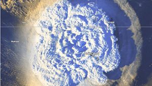 Dieses vom Tonga Meteorological Services veröffentlichte Satellitenbild zeigt den Vulkanausbruch. Foto: dpa/--