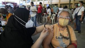 Insgesamt haben sich damit mehr als drei Millionen Menschen auf den Philippinen mit Corona infiziert (Archivbild). Foto: dpa/Aaron Favila