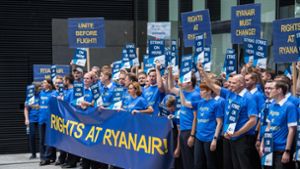Auch am Frankfurter Flughafen haben Ryanair-Mitarbeiter für bessere Bedingungen demonstriert (Archivbild). Foto: dpa