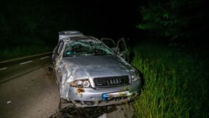 In der Nacht von Freitag auf Samstag kommt es in Filderstadt zu einem Unfall mit einem Audi in Filderstadt. Foto: 7aktuell.de/Alexander Hald