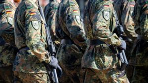 Die Bundeswehr ist heute eine reine Freiwilligenarmee. Bis 2011 waren junge Männer verpflichtet, Dienst in den Streitkräften zu leisten. Foto: dpa/Sina Schuldt