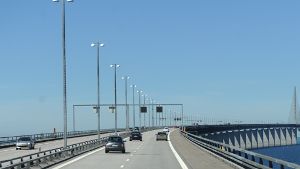 Über die Öresundbrücke fahren Züge zwischen Dänemark und Schweden – bald aber nicht  mehr solche der staatlichen schwedischen Eisenbahn SJ. Foto: dpa