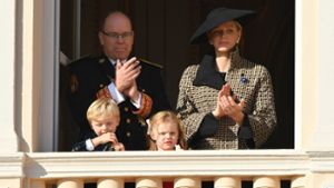 Fürstin Charlène und Fürst Albert von Monaco mit den Zwillingen Jacques und Gabriella bei den Feierlichkeiten zum Nationalfeiertag. Foto: Getty Images Europe