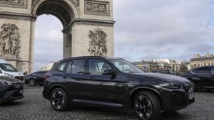 Nach einer Umfrage sind 70 Prozent der Menschen in Paris für Maßnahmen gegen die großen Autos. Foto: dpa/Michel Euler