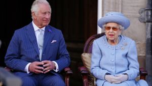 Prinz Charles eilte am Donnerstag zu seiner Mutter. (Archivbild) Foto: dpa/Jane Barlow