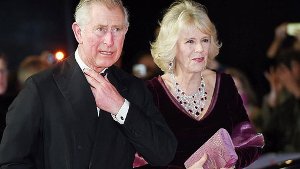 Prinz Charles und seine Frau Camilla wollen in den nächsten Tagen Irland besuchen. Dort wurden im Vorfeld der Reise Sprengsätze gefunden. (Archivfoto) Foto: dpa