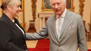 König Charles III. bei seinem Termin am Dienstag im Buckingham Palast. Foto: getty/WPA Pool / Getty Images