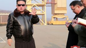 Kim Jong Un beim Besuch des Sohae-Satellitenstartgeländes in Cholsan. Foto: dpa