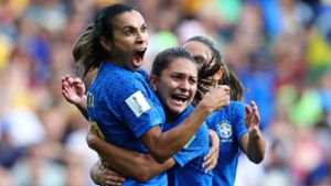 Marta (links) bejubelt ihren Treffer Foto: Getty Images