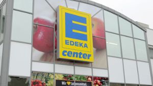 Am Wochenende hat es im Keller des  Einkaufszentrum FEZ  – zudem auch ein Edeka-Markt gehört –  gebrannt. Foto: Günter E. Bergmann