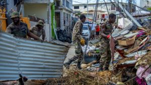 Auf Guadeloupe waren die Aufräumarbeiten nach Hurrikan „Irma“ noch gar nicht beendet, da hielt mit „Maria“ der nächste starke Sturm bereits Kurs auf die Insel. Foto: AFP