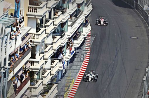 Stadtrundfahrt in Monaco: Nirgendwo sind die Fans näher dran an den Formel-1-Stars. Foto: Getty