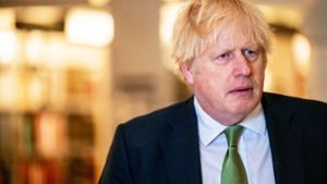 Boris Johnsons Anhänger hoffen auf ein Comeback. Er selbst hat sich lukrative Geldquellen erschlossen. Foto: AFP/BRANDON BELL