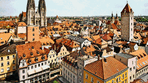 Steinalt und geschichtsträchtig: Seit 2006 gehört die Altstadt von Regenburg zum Unesco-Weltkulturerbe.  Foto: Stadt Regensburg