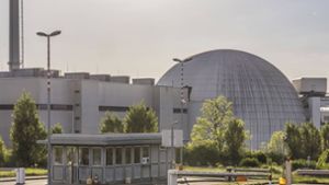 Das Kernkraftwerk Neckarwestheim II soll Ende 2022 abgeschaltet werden. Bleibt es länger am Netz? Foto: imago//Arnulf Hettrich