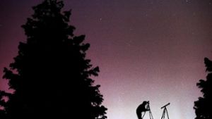 Am Nachthimmel sind in diesen Nächten zahlreiche Sternschnuppen zu sehen. Das liegt am Meteorstrom der Leoniden. Foto: dpa/Dave_Martin