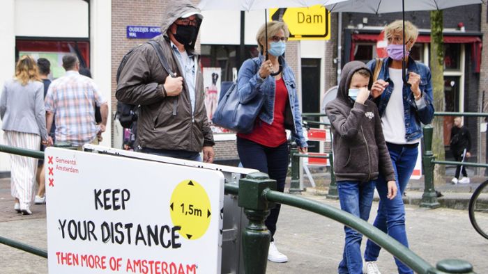Amsterdam und Rotterdam führen Maskenpflicht ein