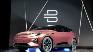 Der chinesische Autobauer Byton will mit diesem E-Fahrzeug die etablierten Konzerne herausfordern. Foto: dpa
