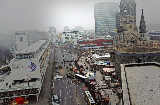 Mitten in Berlin ereignete sich der Anschlag auf einen Weihnachtsmarkt. Foto: AFP