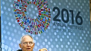 Bundesfinanzminister Schäuble hält die Mahnungen des IWF für nicht originell. Foto: AP