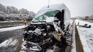 Auf der Autobahn 8 kam es am Samstagmorgen bei Leonberg  zu einem Unfall mit einem Schwerverletzten. Foto: 7aktuell.de/Alexander Hald