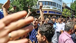 Protestwelle: Seit Montag ziehen wütende Demonstranten  durch Teheran. Foto: AP