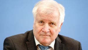 Der damalige Bundesgesundheitsminister Horst Seehofer (CSU) ging 1992 auf die Opposition zu, um Reformen zu stemmen. Foto: dpa/Kay Nietfeld