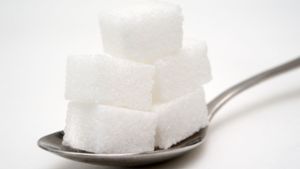 Viele Lebensmittel enthalten mehr Zucker, als man denkt. Foto: dpa-tmn/Andrea Warnecke
