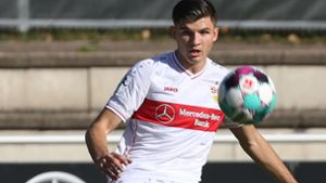 Kam in der Dreierkette des VfB II zum Einsatz: Der 19-jährige Innenverteidiger Antonis Aidonis. Foto: Baumann