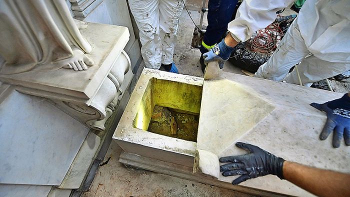 Knochenfund auf deutschem Friedhof im Vatikan untersucht