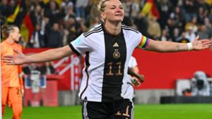 Stürmerin Alexandra Popp will auch bei der WM jubeln. Foto: imago/Hentschel