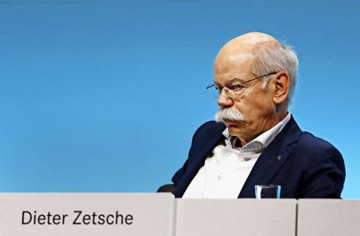 Abgasskandal, drohende Fahrverbote,   Experimente mit Affen und Menschen – der Diesel setzt Daimler-Chef Zetsche unter Druck. Foto: imago stock&people