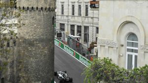Lewis Hamilton gewinnt das Formel-1-Rennen in Baku. Foto: AFP