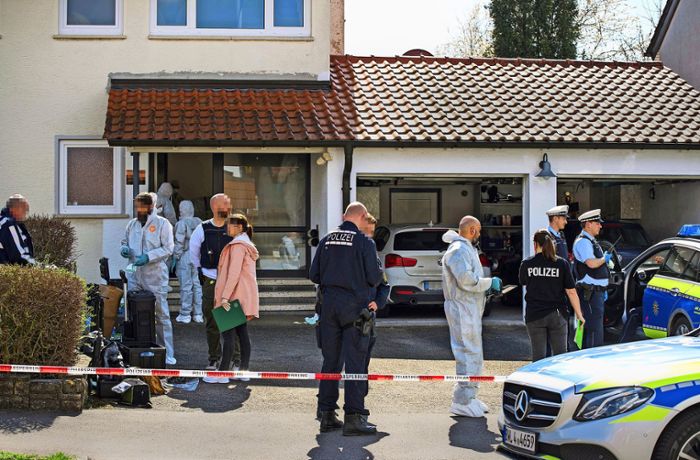 Verbrechen in Holzgerlingen: Polizei rätselt über dreifachen Leichenfund