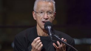 Keith Jarrett im Jahr 2014 bei einer Rede im New Yorker Lincoln Center. Bei seinen Konzerten erlaubt er keine Fotos. Foto: imago/AFLO/Takehiko Tokiwa