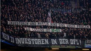 Die organisierten Fans haben sich, wie hier in Hannover,  bundesweit gegen einen Investoreneinstieg ausgesprochen – und haben nun ihren Willen bekommen. Foto: imago/Oliver Ruhnke