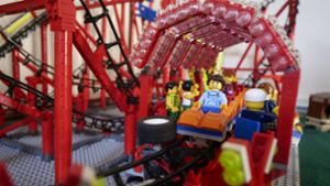 Volle Fahrt voraus: Bei der Lego-Ausstellung geht es um Industrie, Verkehr, Energie und Umwelt – unter anderem. Foto: Simon Granville