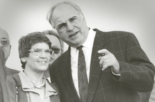 Rita Süssmuth  und Helmut Kohl  am 23. April 1990 in Wolfsburg. Foto: ZDF//Thomas Imo