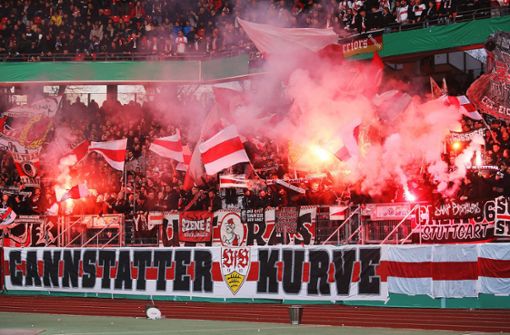 Zuletzt brannte es in der Fankurve des VfB Stuttgart häufiger. Foto: Baumann